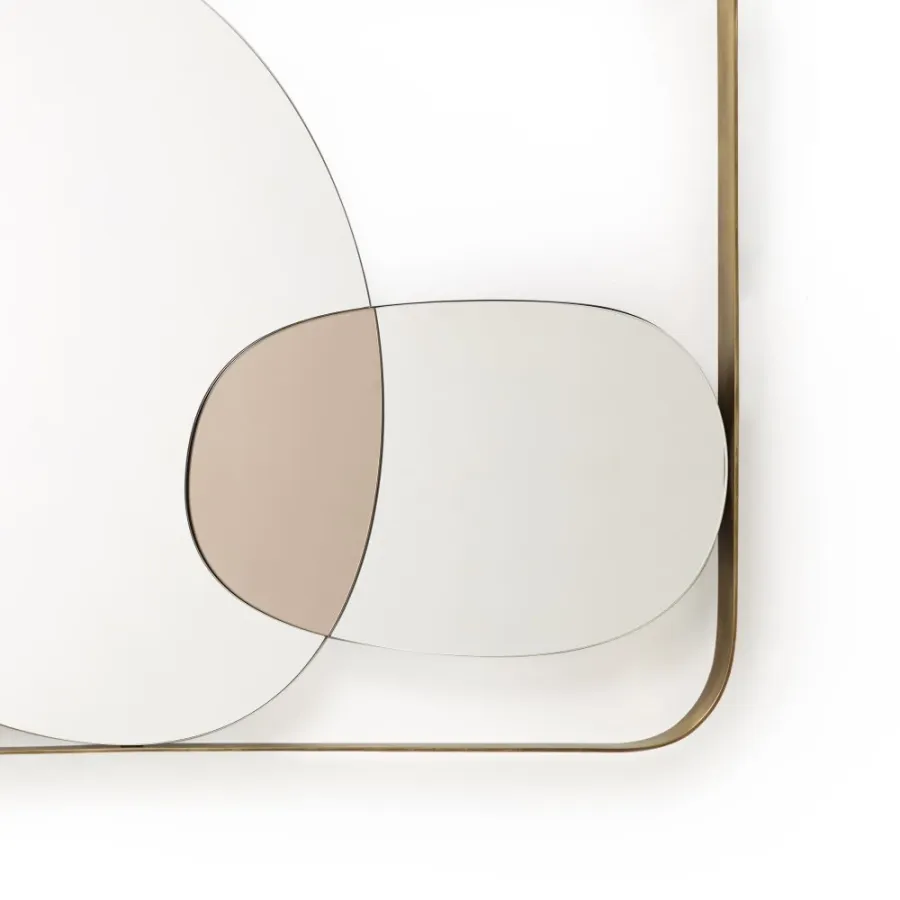 obrazek 3 Lustro w ozdobnej ramie o kształcie krajobrazu H.73xL.120xP.5 cm