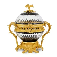 Zdjęcie Luksusowe kadzidło z czarnego kryształu i mosiądzu