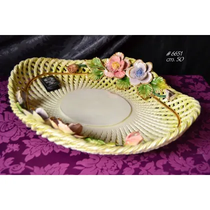 Picture A wonderful decorative ceramic basket for the dining room