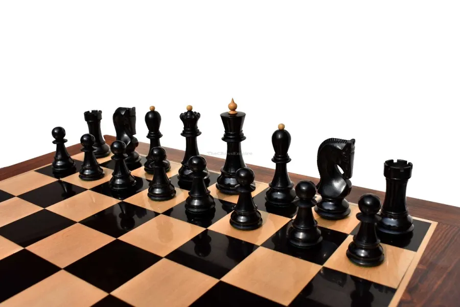 obrazek 8 Ponadczasowy zestaw dla miłośników szachów - The Chess Empire