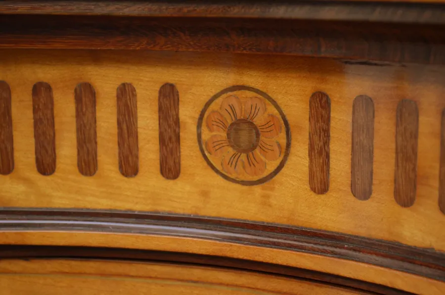 obrazek 11 Wyjątkowy edwardiański kredens/witryna Maple & Co, z inkrustowanym blatem - antyk