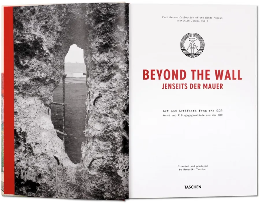 obrazek 2 Książka Beyond the Wall: Art and artifacts from the GDR - Taschen