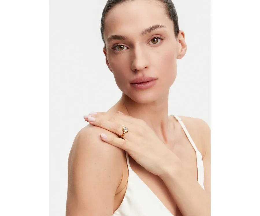 obrazek 1 Guess Pierścionek JUBR05 251JW Złoty