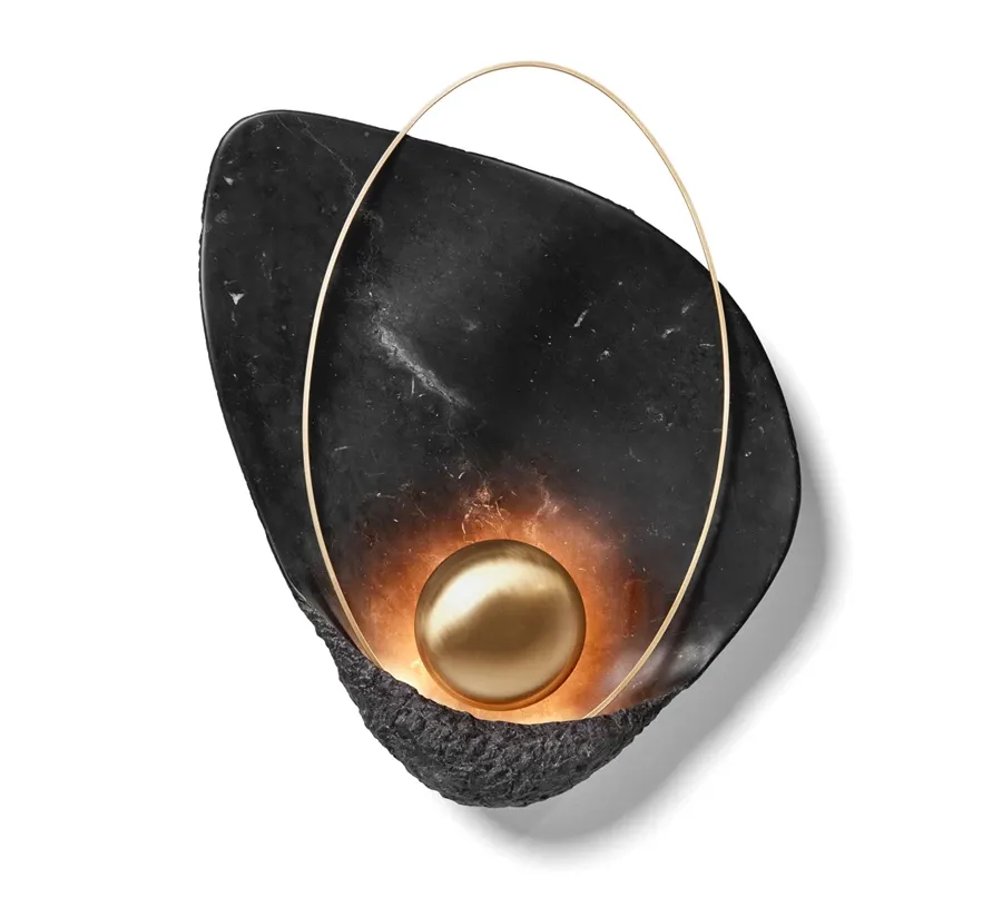 obrazek 7 Lampa ścienna wykonana z marmuru z detalami ze szczotkowanego mosiądzu - Ginger & Jagger