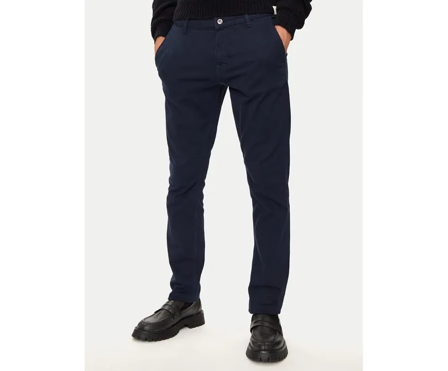 obrazek 1 Mustang Chinosy Oakland 1015540 Granatowy Skinny Fit