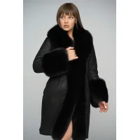 Zdjęcie Czarne futro z owczej skóry i lisa polarnego - A&A Vesa