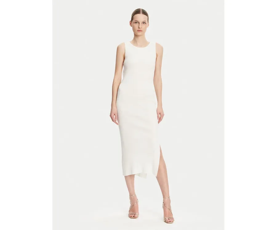 obrazek 1 Guess Sukienka 174731 Biały Classic Fit
