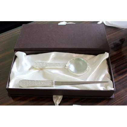 Zdjęcie Piękny komplet - lupa plus nożyk do papeterii