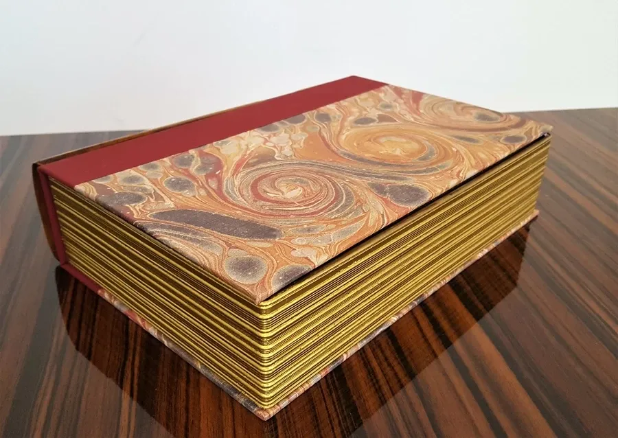 obrazek 2 Sejf książkowy meblowy - The Original Book Works