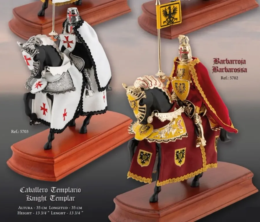 obrazek 3 Ekskluzywne figurki rycerzy w 4 wariantach na biurko