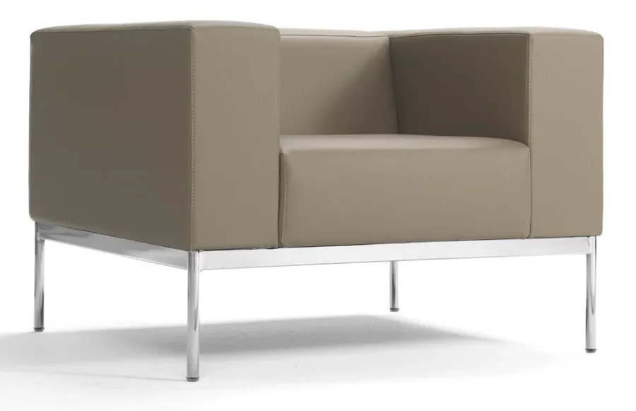 obrazek 1 Elegancki fotel skórzany z Włoch - Bb3