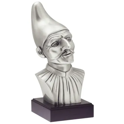 Zdjęcie Statuetka popiersia mężczyzny w czapce