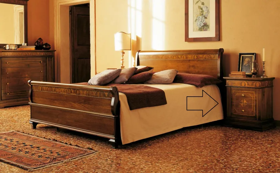 picture 2 Classic Italian bedside table for the bedroom - Cantiero