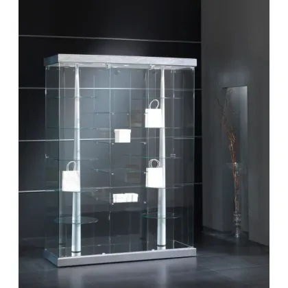 Picture Beautiful showcase with tempered crystals and six LED spotlights