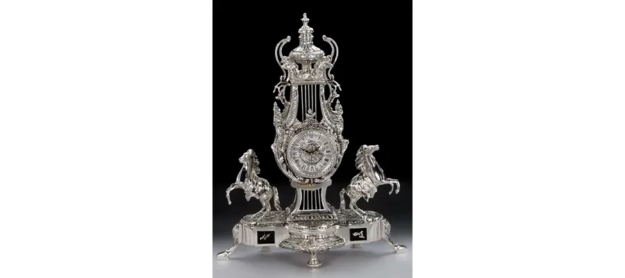 picture 1 Unique clock with silver