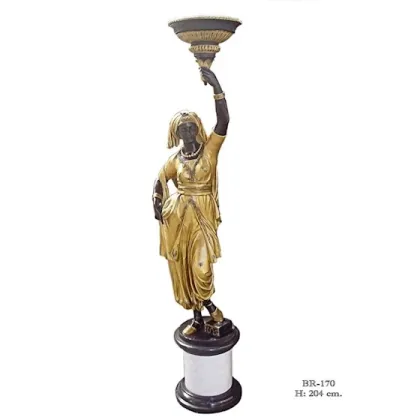 Zdjęcie Ekskluzywna rzeźba przedstawiająca kobiecą postać z brązu