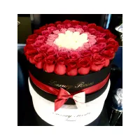 Zdjęcie Ekskluzywny Flower Box z różami Infinity 65 - 70 sztuk w dekoracyjnym pudełku - Luxury Vienna Roses