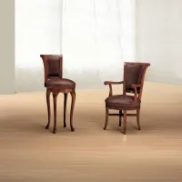 Picture An antique original stool for a unique interior - Morello Gianpaolo