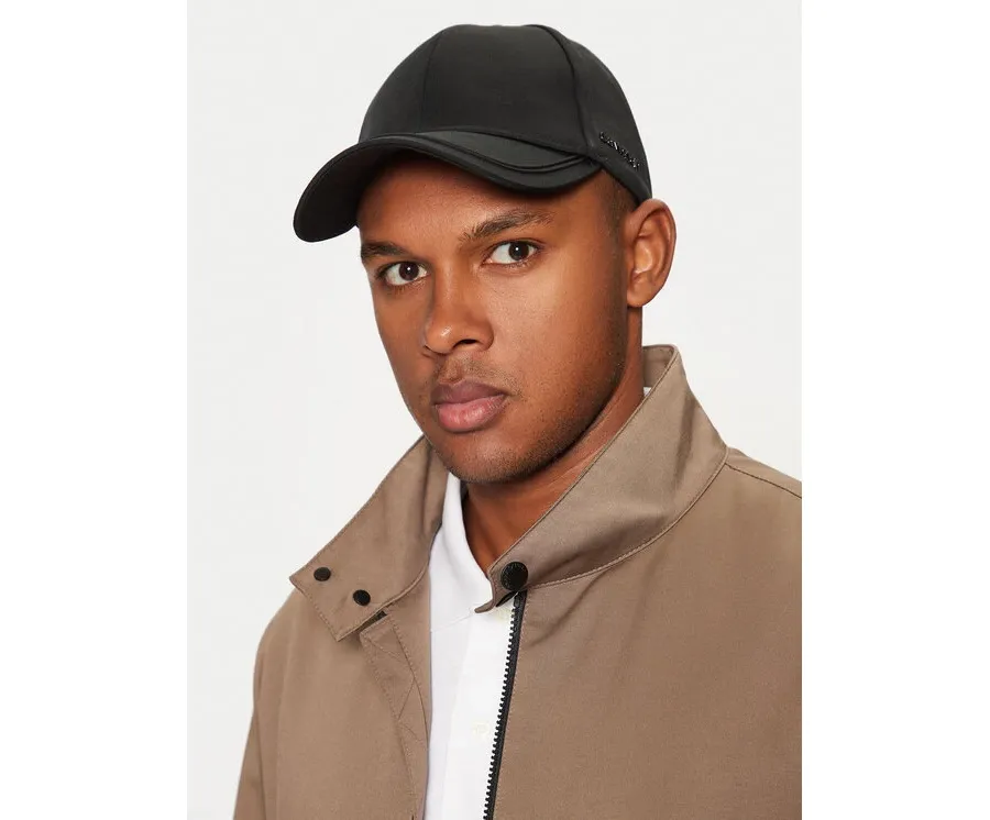 obrazek 1 Calvin Klein Czapka z daszkiem K50K512613 Czarny