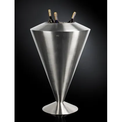 Picture An excellent artistic alcohol cooler from the Italian brand VG