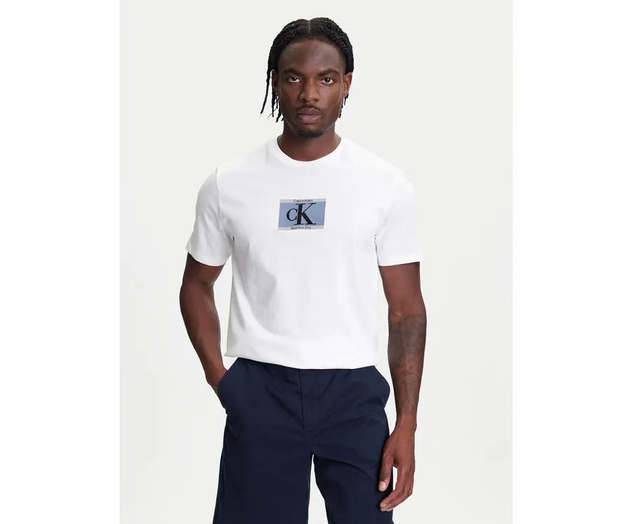 obrazek 1 Calvin Klein T-Shirt Box Tape Graphic LV04RC854G Biały Regular Fit