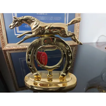 Zdjęcie Statuetka z koniem z brązu