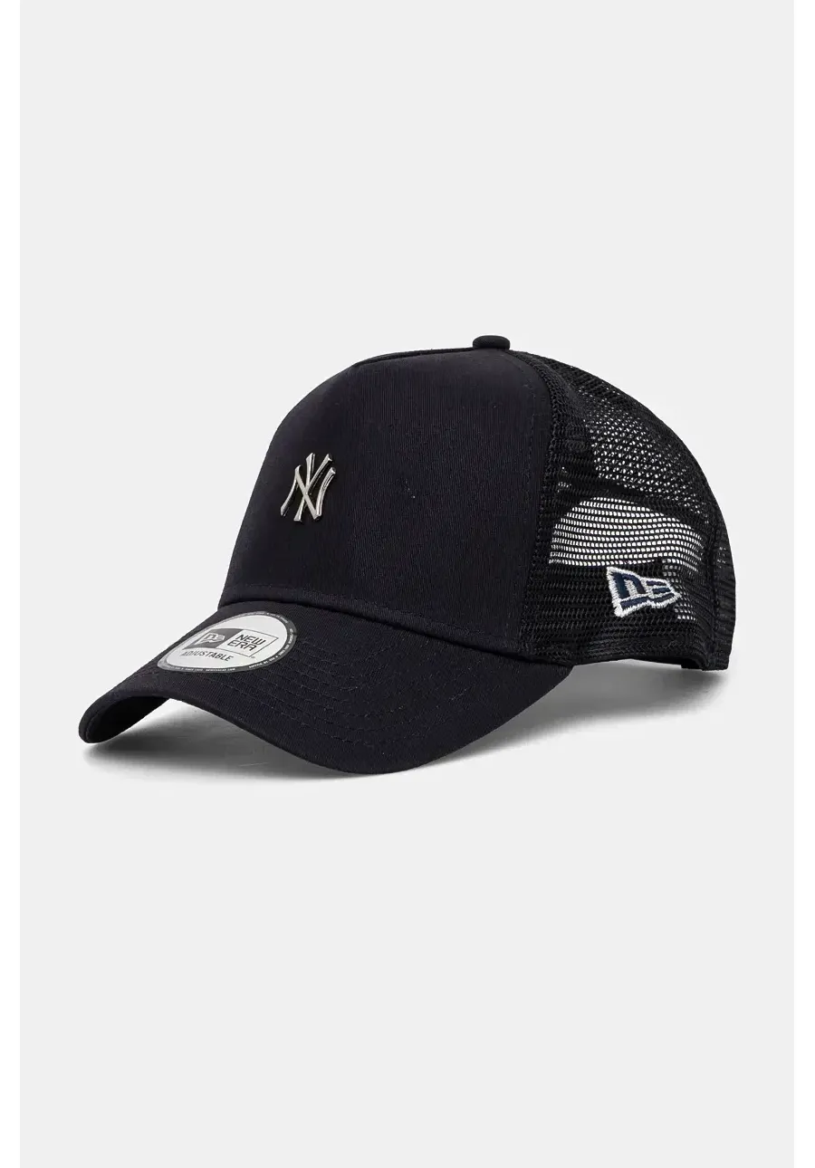 obrazek 1 New Era czapka z daszkiem METALLIC TRUCKER NEW YORK YANKEES kolor granatowy z aplikacją 60565182