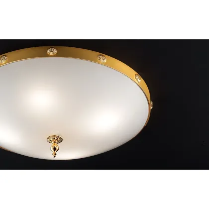 Picture Ceiling lighting finished in gold