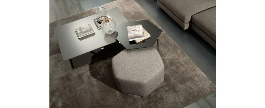 obrazek 1 Designerska, oryginalna, ośmiokątna pufa do salonu - Casadesus
