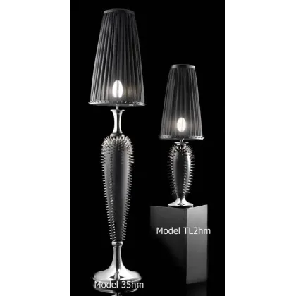Zdjęcie Interesująca ceramiczna lampa z kolcami