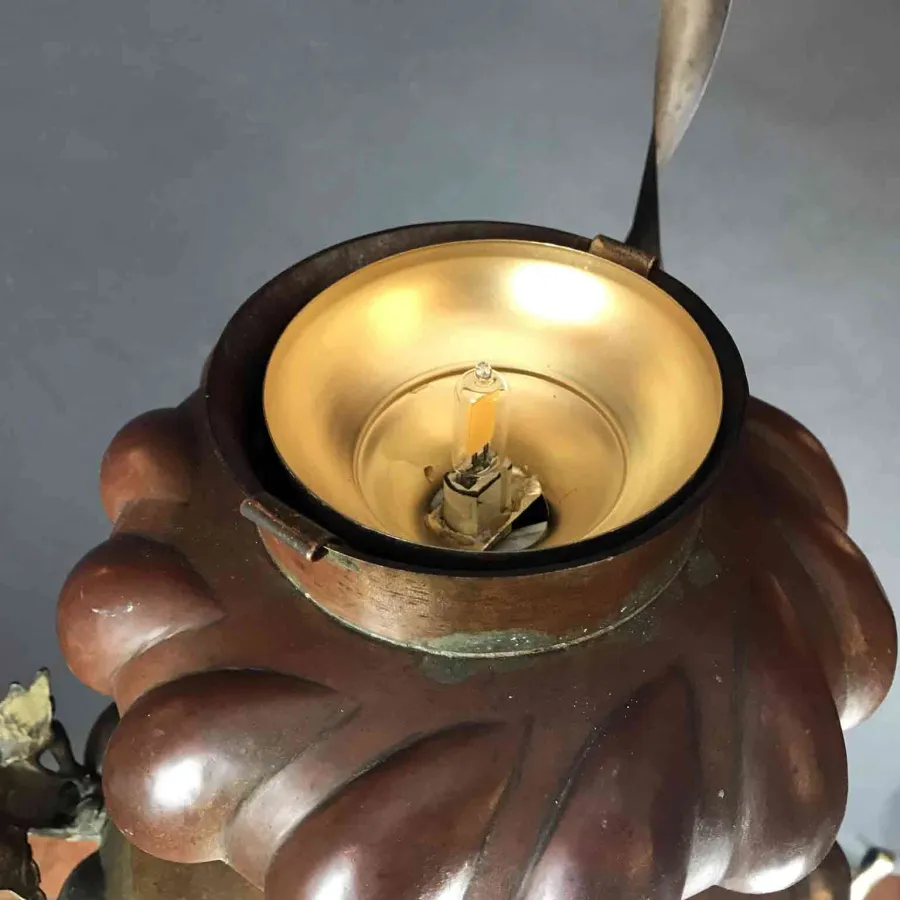obrazek 7 Lampa z tłoczonej miedzi z górnym elementem z mosiądzu - vintage