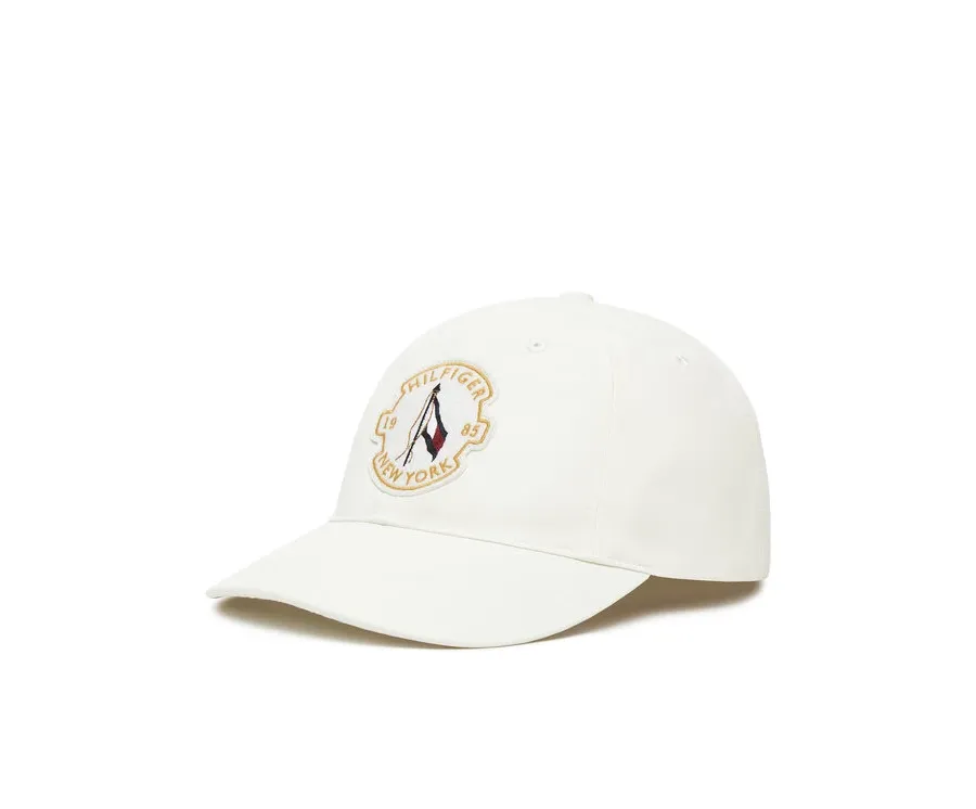 obrazek 1 Tommy Hilfiger Czapka z daszkiem AM0AM13430 Écru