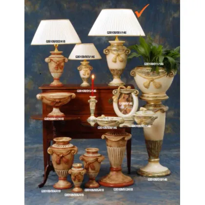 Zdjęcie Interesująca ceramiczna lampa do salonu lub biura