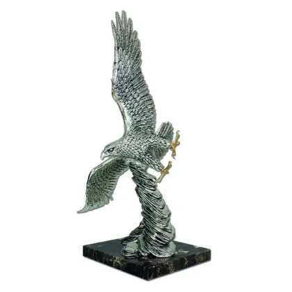 Zdjęcie Cudowna figurka srebrnego orła 40x28x63 cm