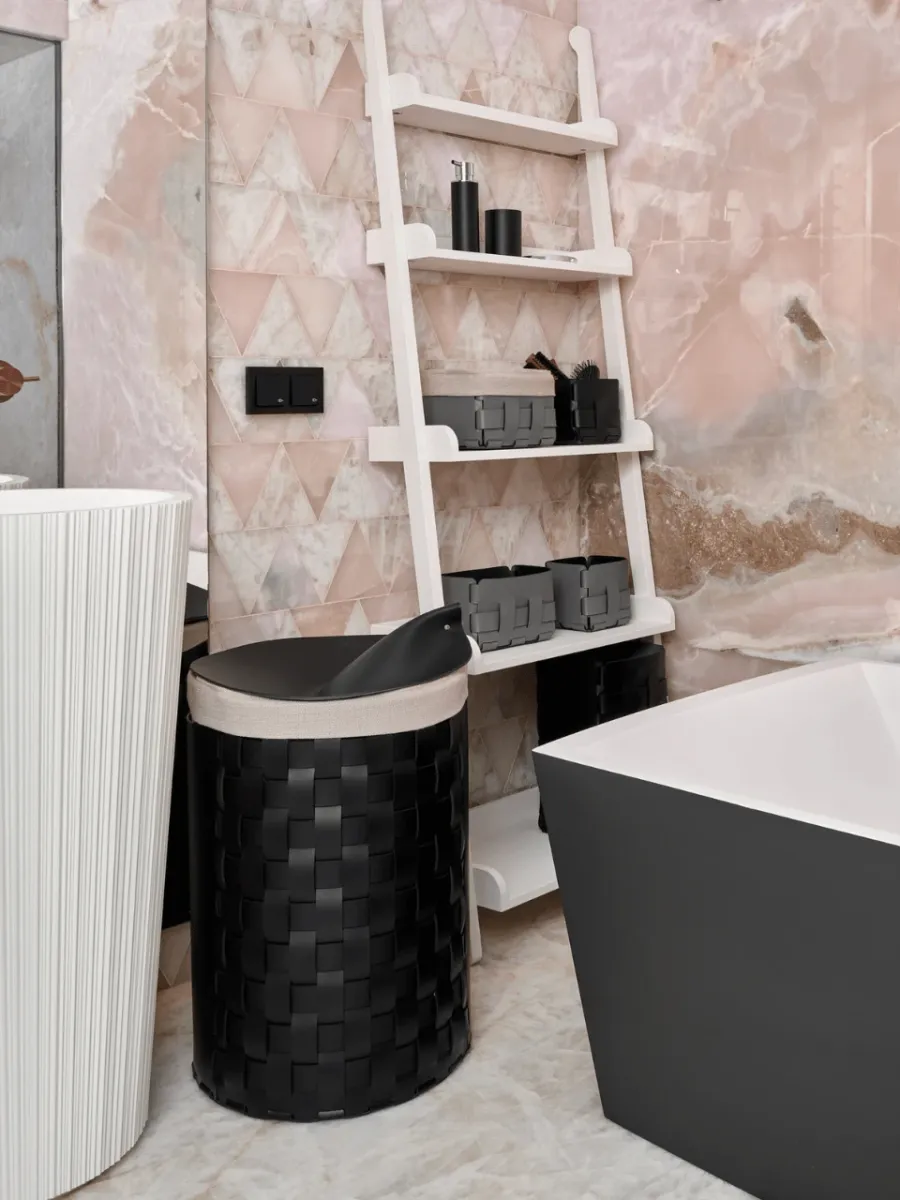 obrazek 3 Skórzana czarna pokrywka do okrągłego koszyka Ø30 cm