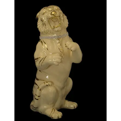 Picture Attractive ceramic tiger