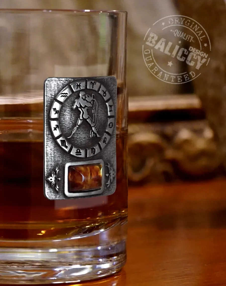 obrazek 3 Szklanka do whisky z bursztynem - znak zodiaku Wodnik