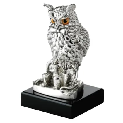 Zdjęcie Mała statuetka z sową na biurko