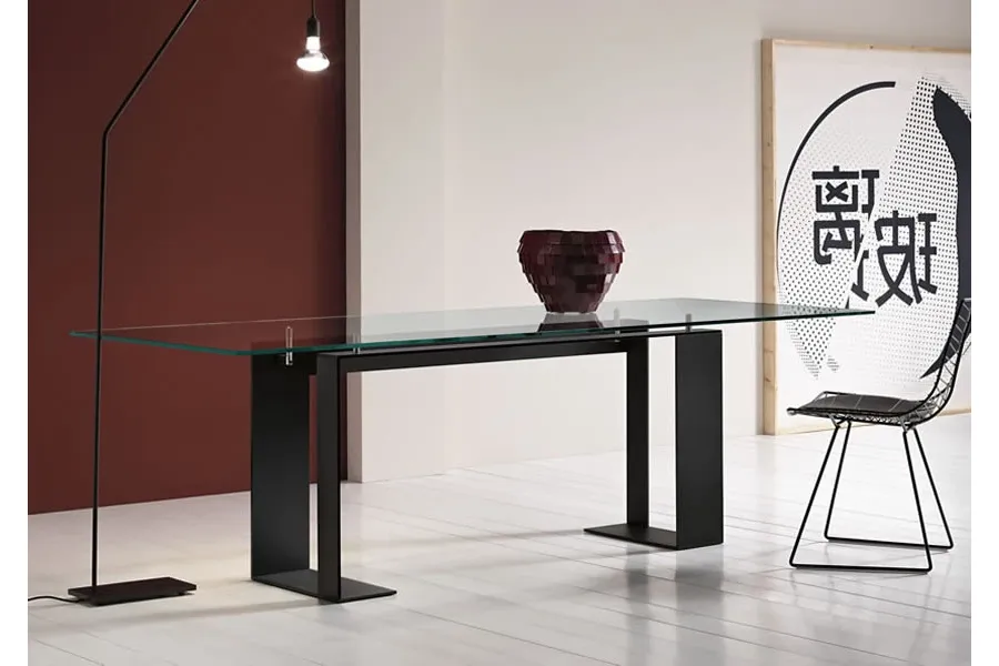 obrazek 1 Ekskluzywny stół z blatem ze szkła hartowanego - Tonelli Design
