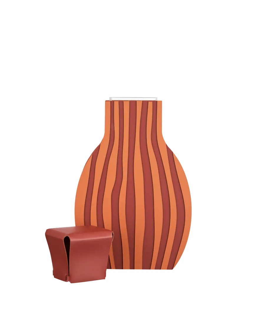 obrazek 3 Skórzany wazon Otto 9x24xH44 cm w kolorze bordowym i koniakowym w pionowe pasy