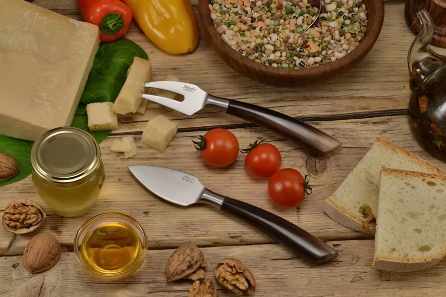 obrazek 5 Nóż do parmezanu - luksus od Saladini