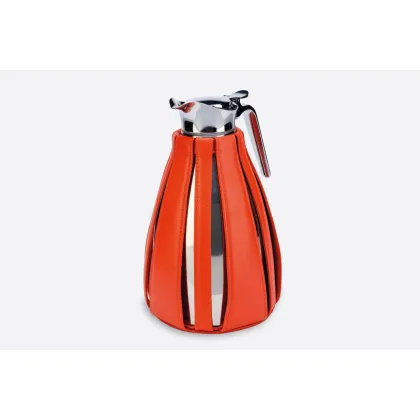 Zdjęcie Elegancki duży dzbanek termiczny w skórze naturalnej w kolorze pomarańczowym - do kuchni