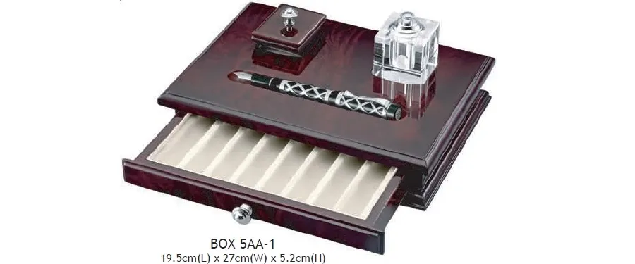 obrazek 1 Stylowy i elegancki stojak na pióra Laban Box 5AA-1