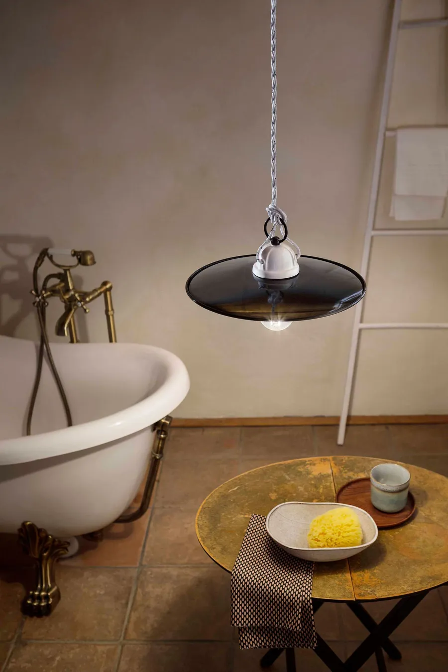 obrazek 2 Wyjątkowa lampa wisząca Potenza w stylu klasycznym z Włoch
