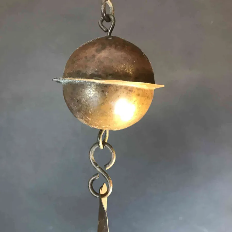 obrazek 3 Lampa z tłoczonej miedzi z górnym elementem z mosiądzu - vintage
