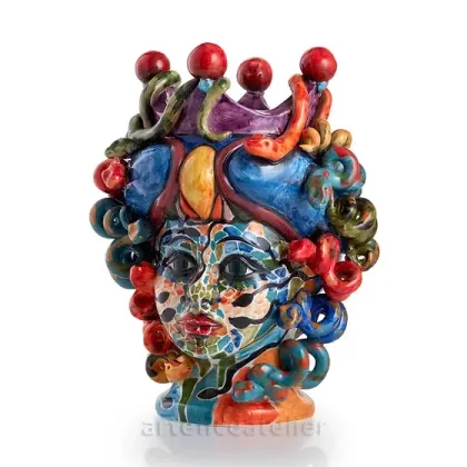 Zdjęcie Stylowa niepowtarzalna głowa Meduzy wykonana z ceramiki