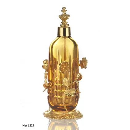 Zdjęcie Cudowna butelka na perfumy z grawerowanego kryształu i złoconego brązu