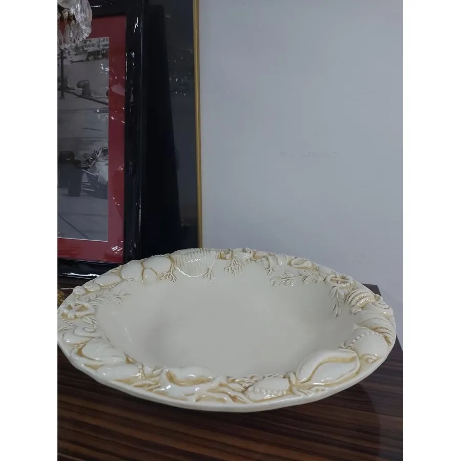 obrazek 1 Duża ceramiczna miska zdobiona owocami morza w kolorze kości słoniowej - Le Ceramiche