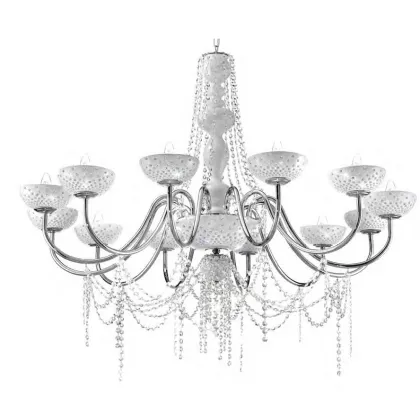 Picture A fascinating chandelier for living rooms