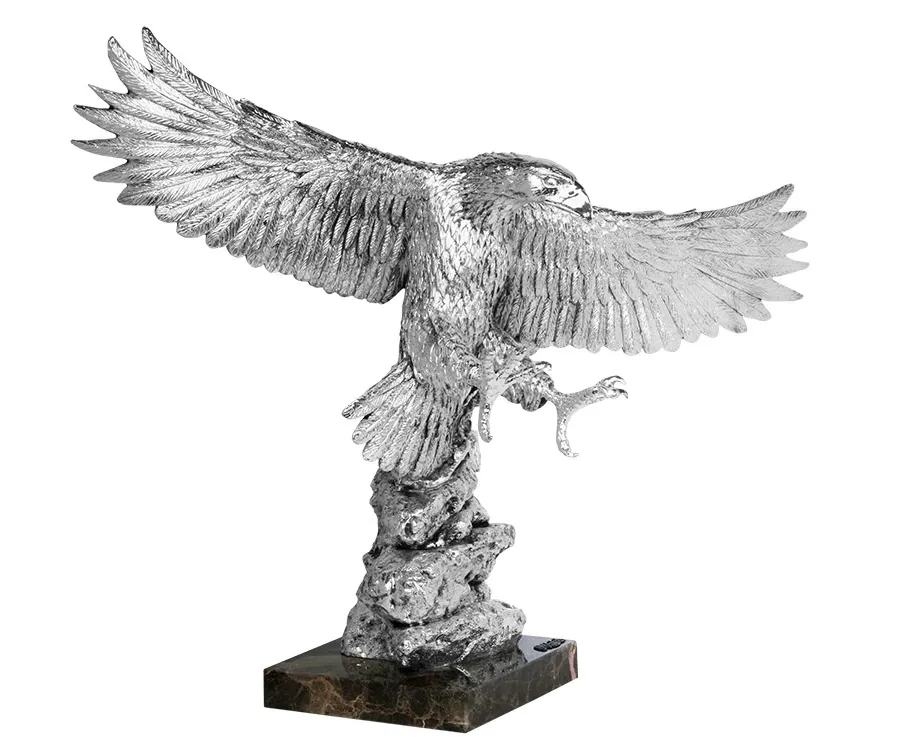 obrazek 1 Statuetka potężnego orła